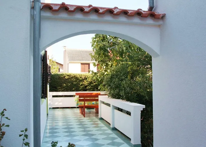 Ana-2 By Interhome ヴィル